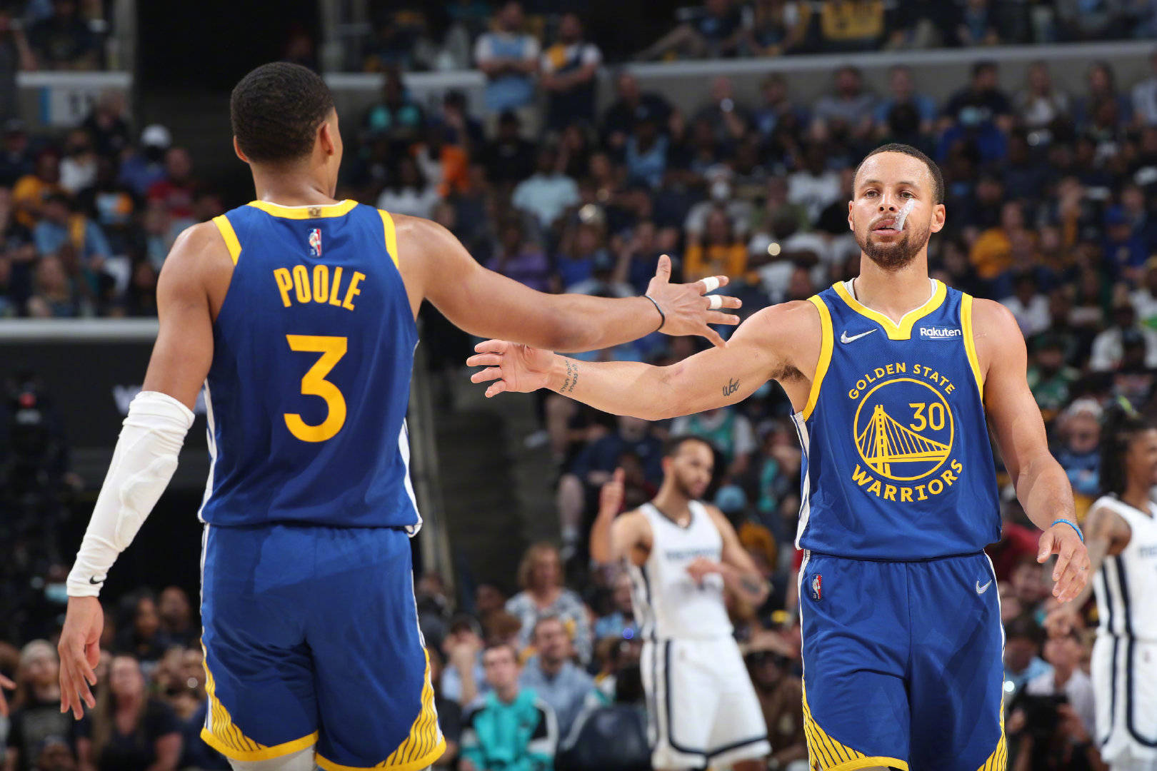 31 8 9 普尔四项数据领跑 水花兄弟39分 莫兰特34 9 10失绝杀 比赛 金州勇士队 Nba