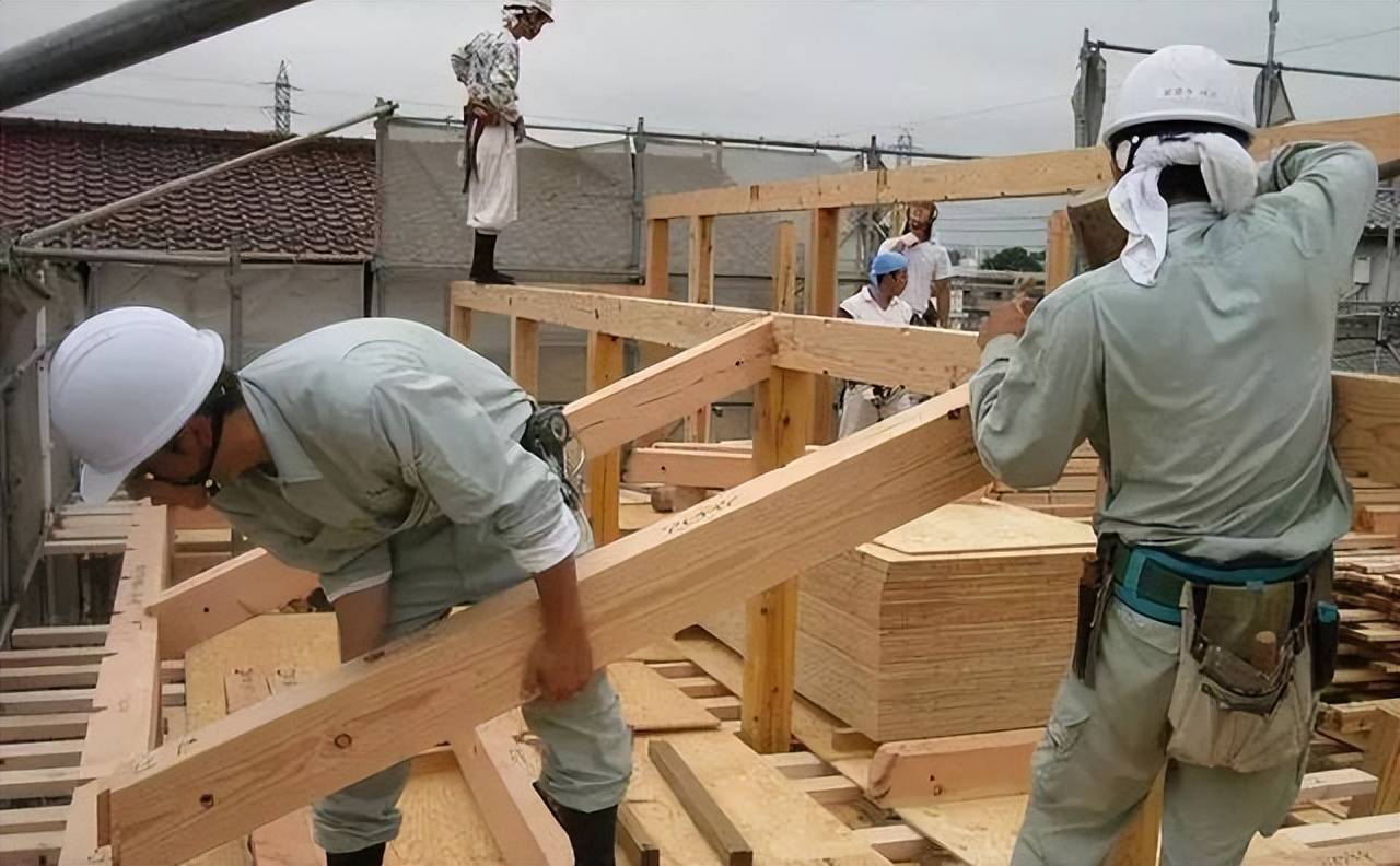 却被妻子宣告死亡,找人再婚生了孩子_京山_日本_王虹