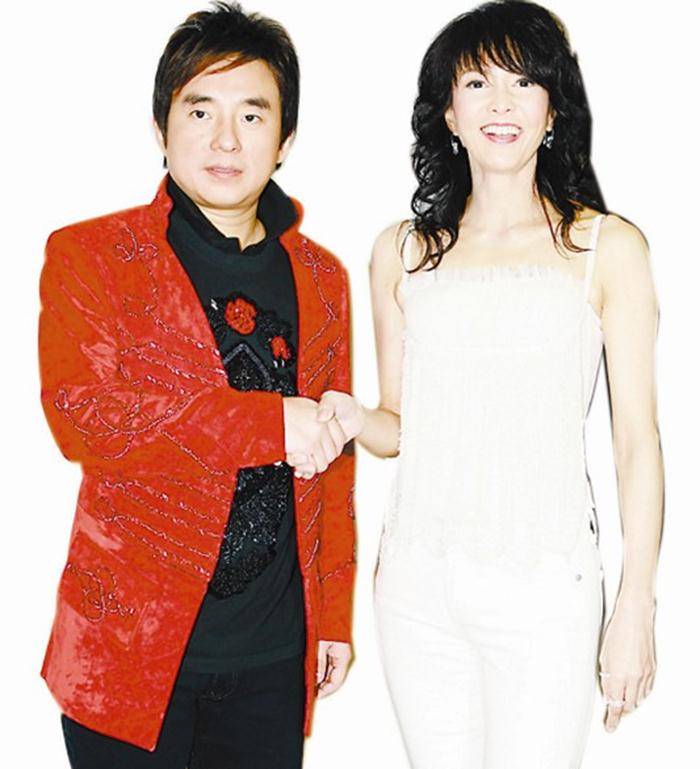 原创62岁郑裕玲和72岁汪明荃同框两大女神韶华不再却仍风韵犹存