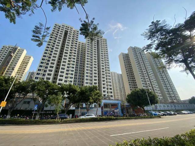 金湖壹号,你躲什么躲?今天,看我怎么扒光你_sir_海口_楼盘