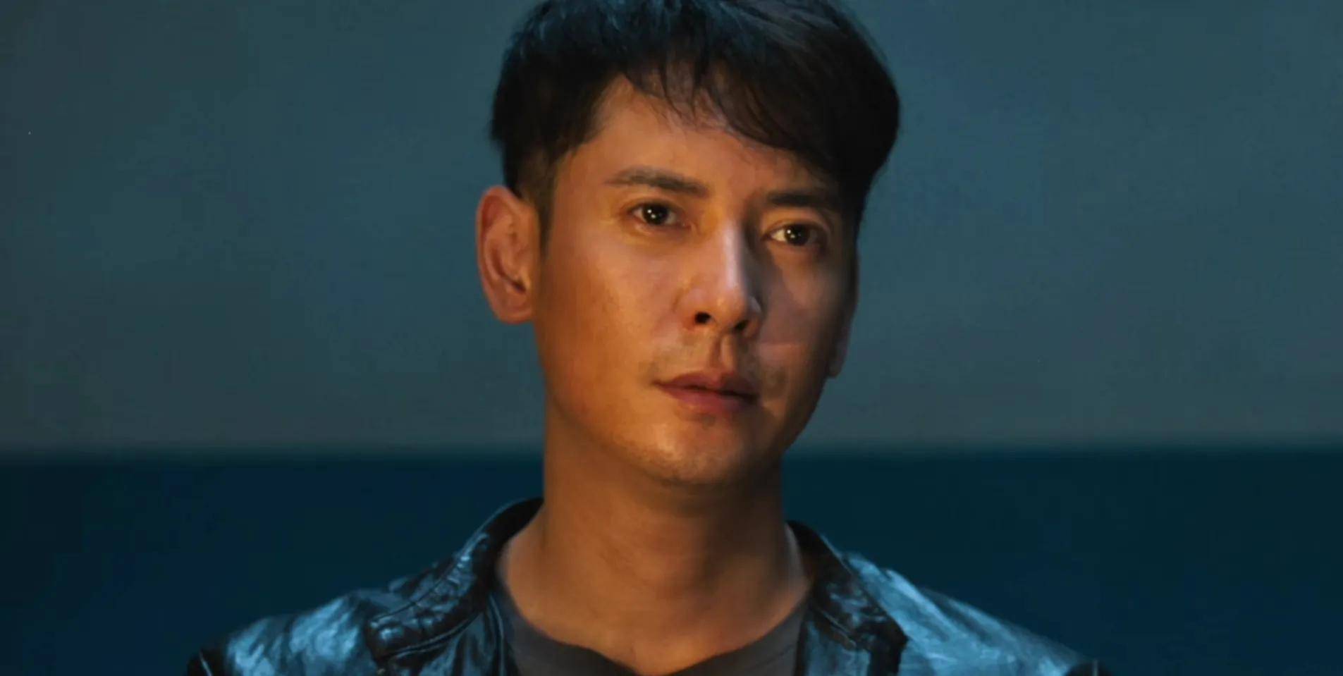 原创首播当天就拿下2个榜单冠军41岁韩栋选对了剧本抽中了王炸