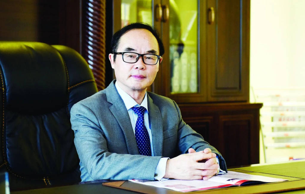 哈尔滨剑桥学院为啥能进入东北前十看看老板的朋友圈你就懂了