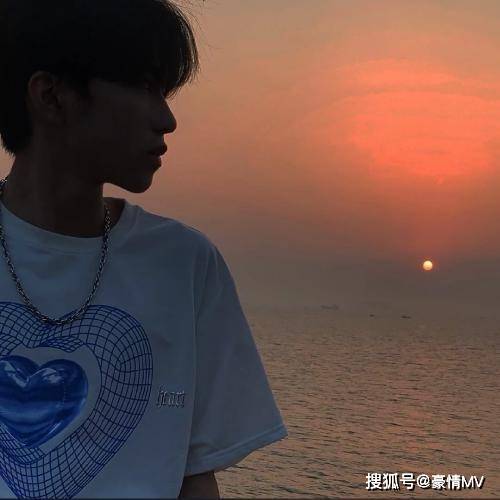 本月比较经典冷酷无情的帅哥头像图片大全