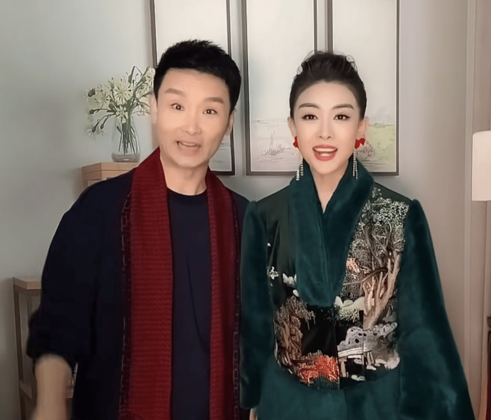 婚后,刘和刚与战扬的感情依然不减,她生了一个儿子和一个女儿,两人