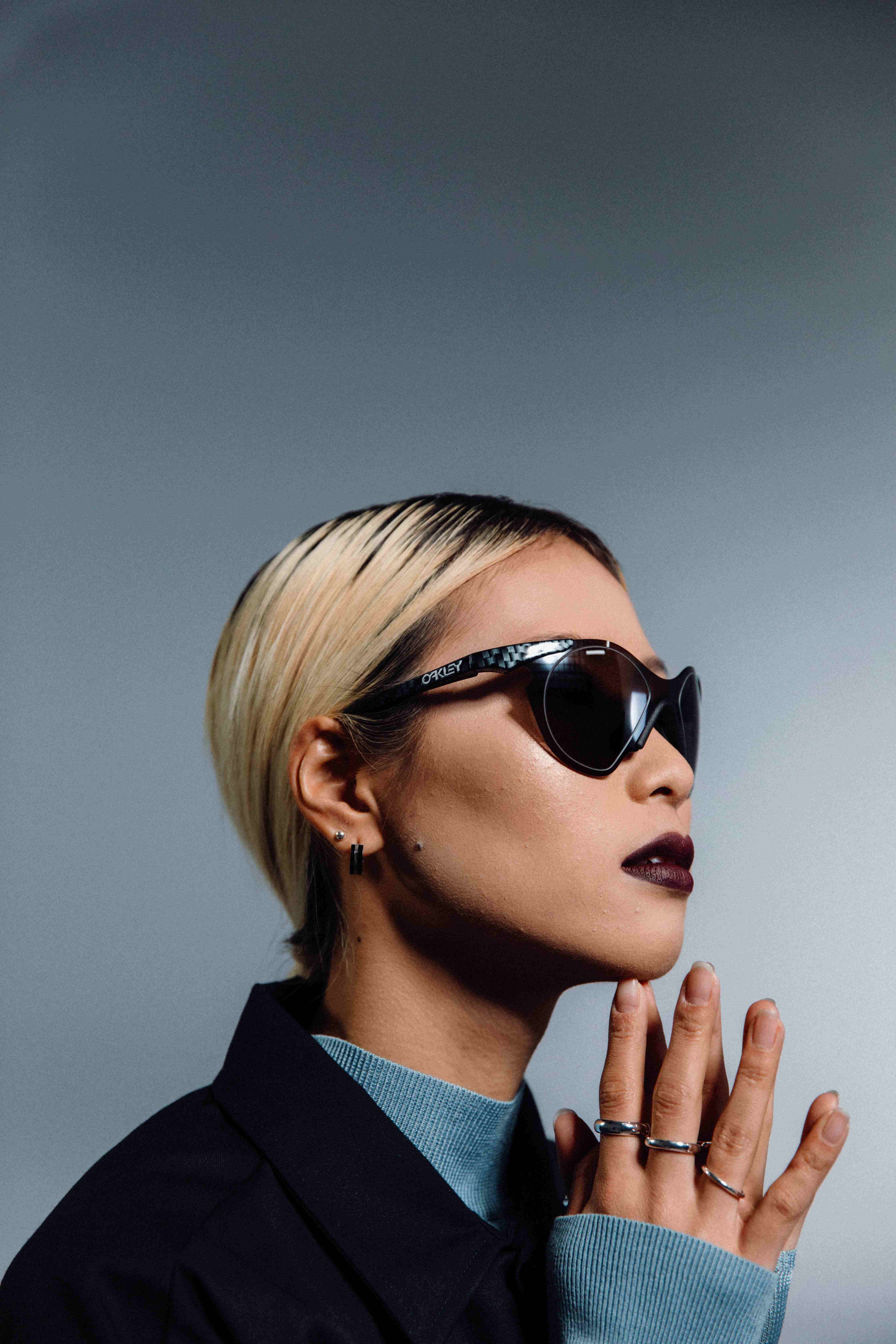 oakley欧克利sub zero经典重现90年代设计再引轻炫风潮