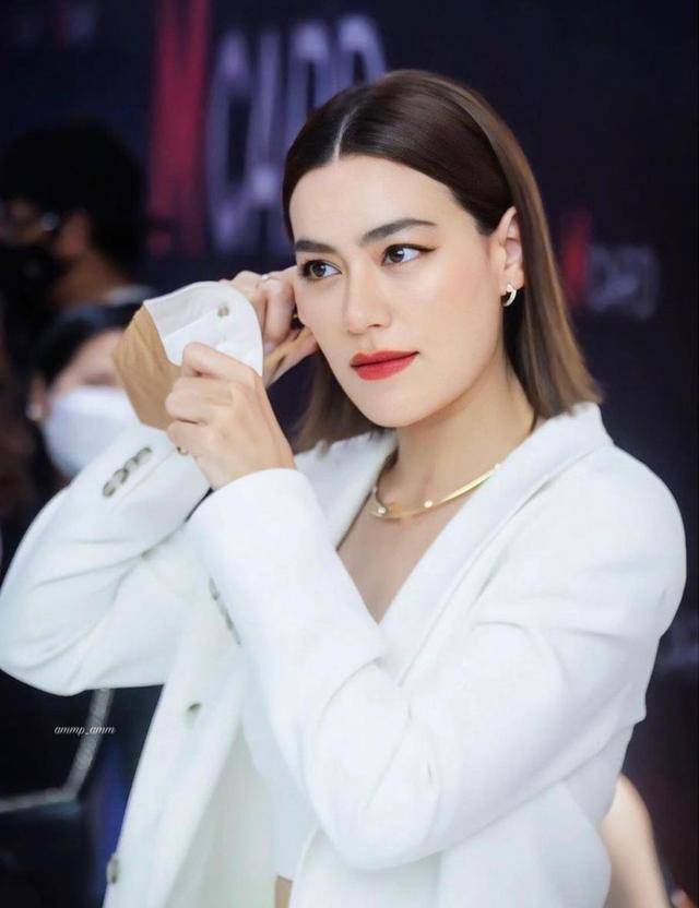 原创泰星kimberly分享准新娘心情求婚的那一刻感觉像是在做梦一样