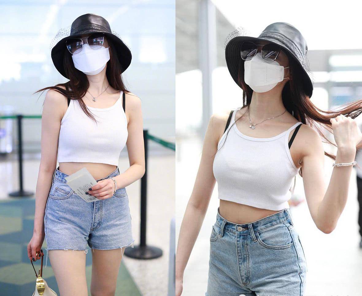 原创张天爱穿吊带露肚脐秀马甲线搭热裤大秀美腿这身材绝了