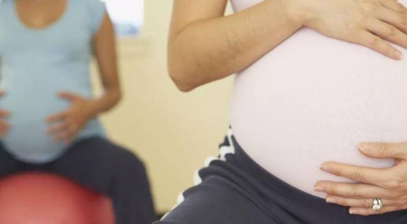 孕晚期的时候，“耻骨疼”难以忍受，八成以上的孕妈都中招