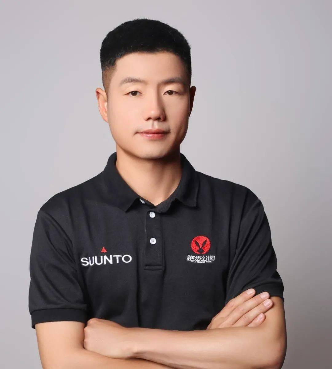 引领人物曹波跑在路上我是追风筝的人