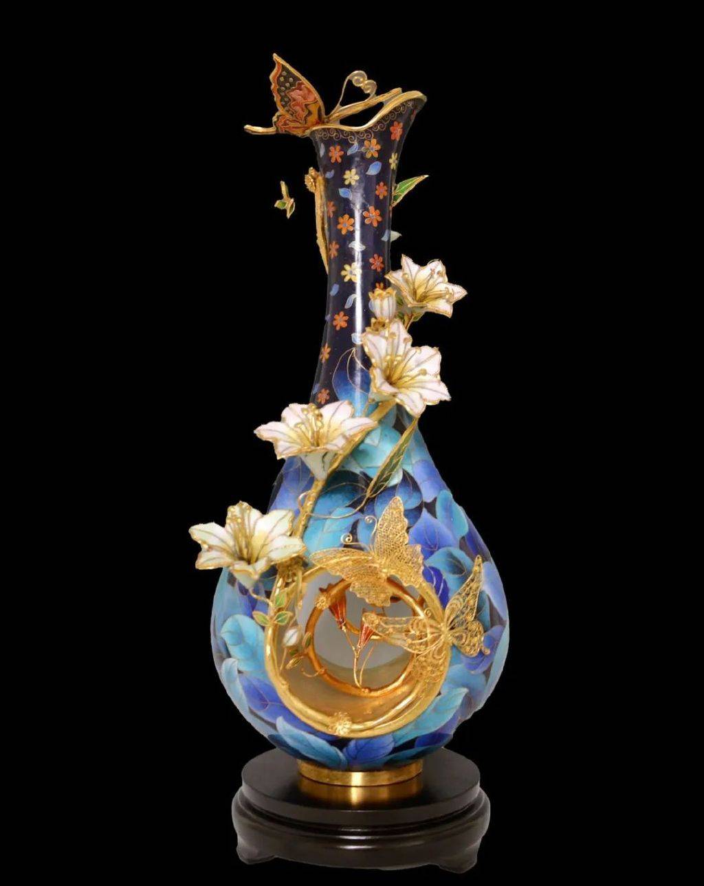 在为传统工艺制作发愁?今天一起了解行走在指尖的点蓝艺术——景泰蓝_