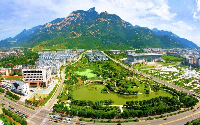 山东有个知名旅游城市，环境优美空气清新，可房价却媲美二线城市