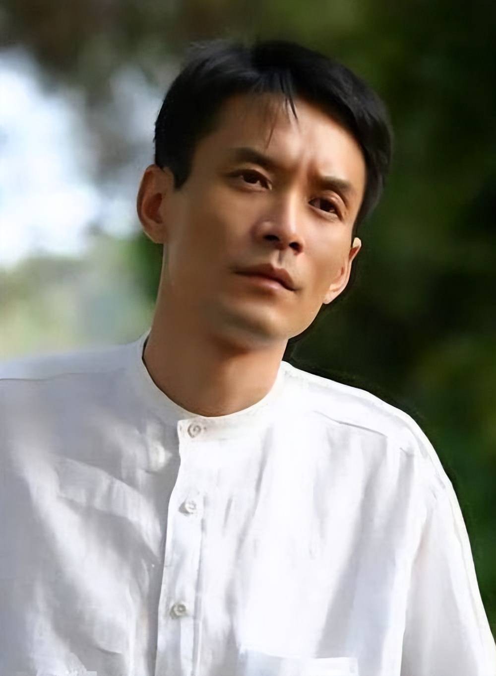 52岁的田小洁中年离婚后娶女神江珊努力多年终有了老戏骨风范