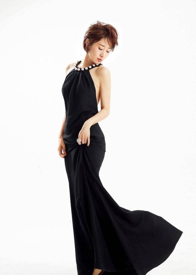 原创大姐刘敏涛醉酒唱歌太搞笑被喊话就地参加女团请c位出道