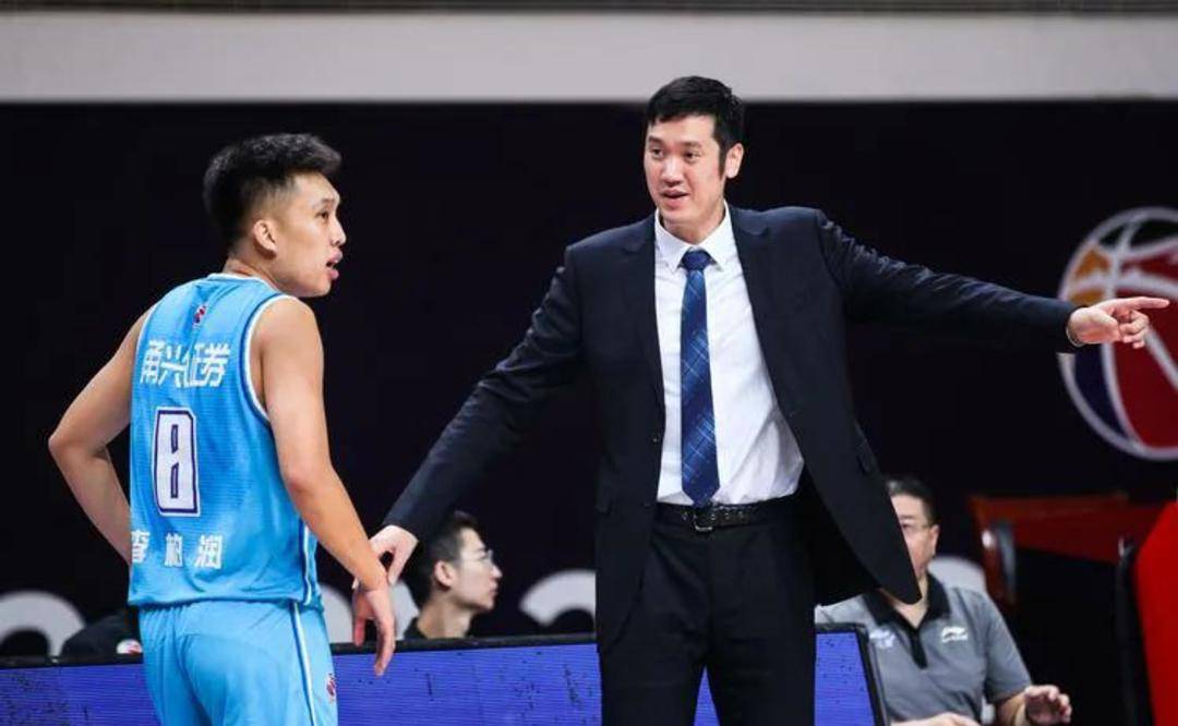 原创莫科出任四川主帅从全八一教练组说为何前八一球员难成名帅