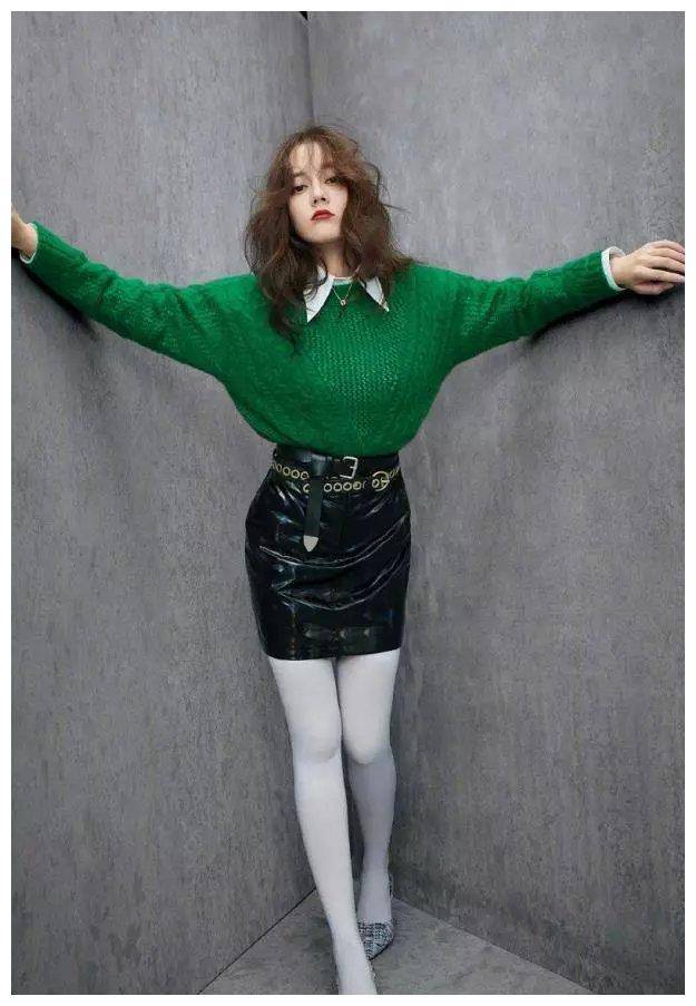 原创有种人鱼胯叫迪丽热巴当穿旗袍侧身一刹那男生谁能扛住