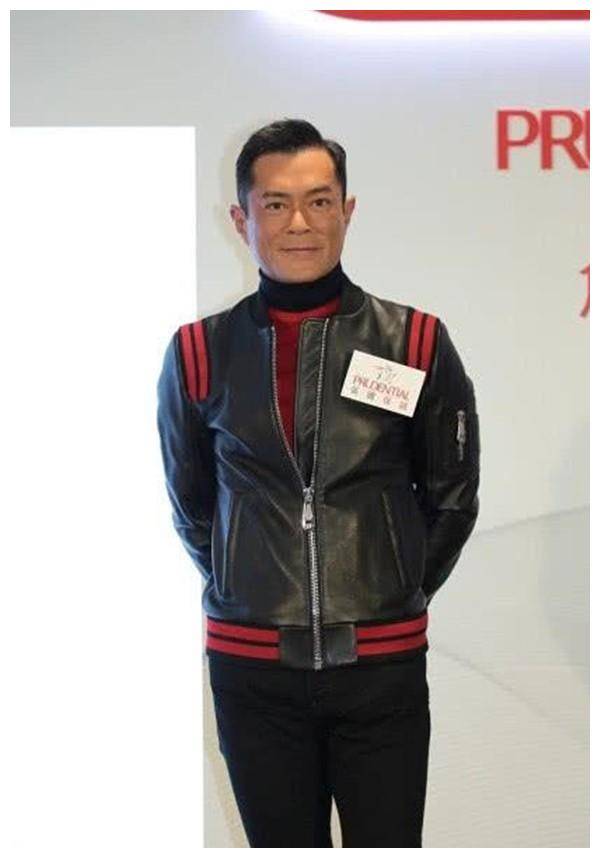 不愧是真男神古天乐穿皮衣搭红色高领针织衫49岁潮成小鲜肉