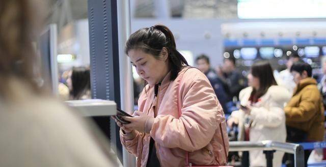 刘迎_生活_妻子