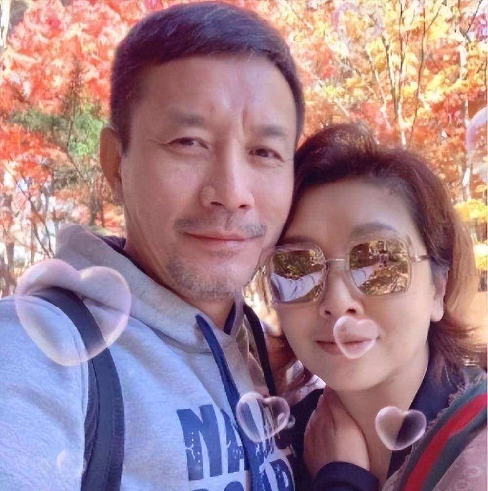 原创高鑫老婆是兄妹李幼斌比他老婆大一轮黑猫和他老婆是父女