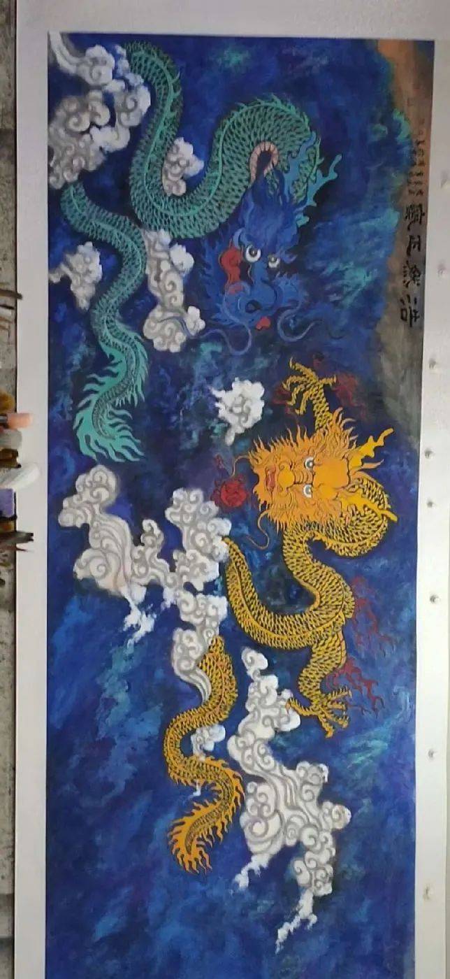 画家成国龙身为龙的传人潜心画中国龙