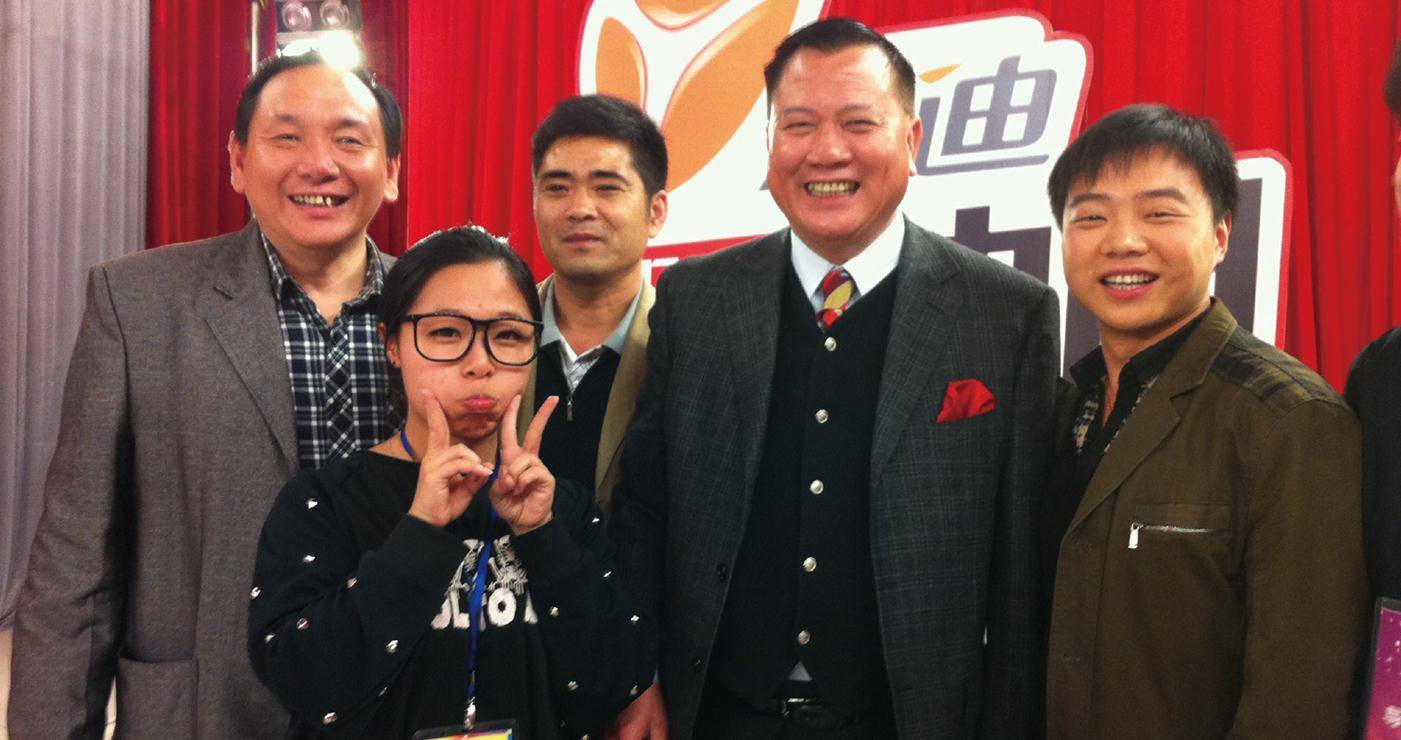 原创曾和周润发齐名周星驰的伯乐江湖大哥万梓良晚年却落魄不堪