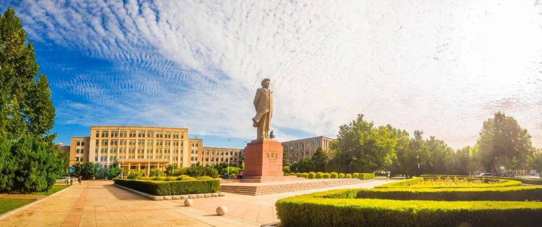 2022年大连理工大学工业设计考研成功经验分享复试第二名北京新易设计