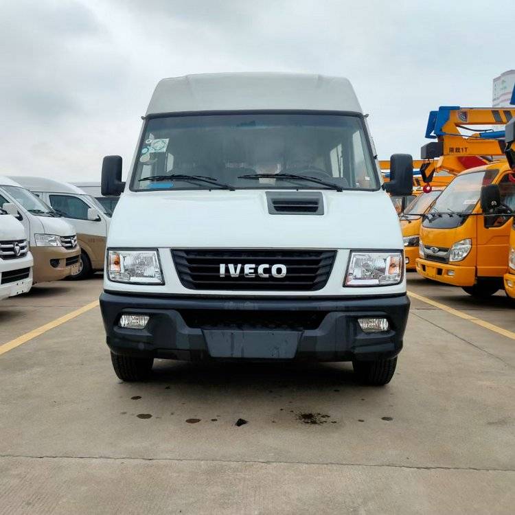 依维柯得意殡仪车 柴油大马力殡仪车 正规手续出5座殡仪车合格证