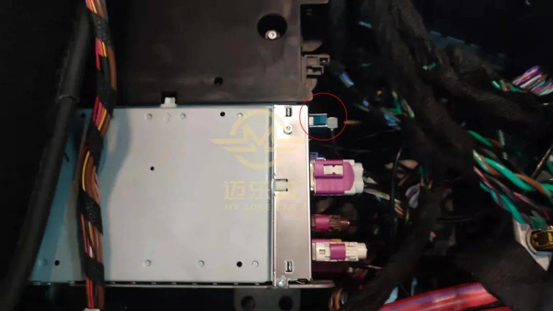 迈乐凯小曾2021款奔驰gle450加装柏林之声和360全景