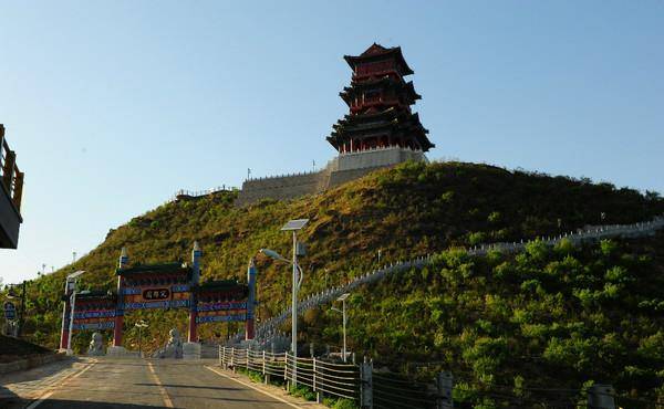 北京近千年历史的寺庙，夏天正是最美的时候，距故宫1小时车程