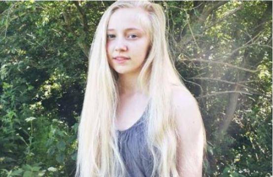 6年前走红的"丹麦天使",如今看到素颜照,网友:是同一个人吗_塞尔_化妆