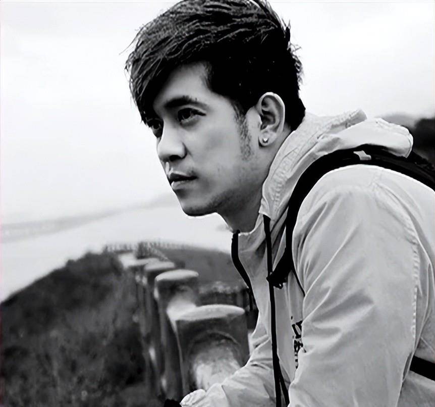 香港菜场小哥因为太帅爆火_阿威_荃湾_人家