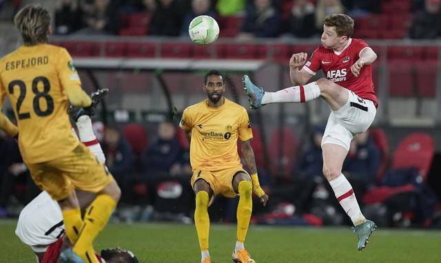 荷甲排行榜_荷甲附加赛!海伦芬状态正猛,阿尔克马尔交锋优势较大力争延续!