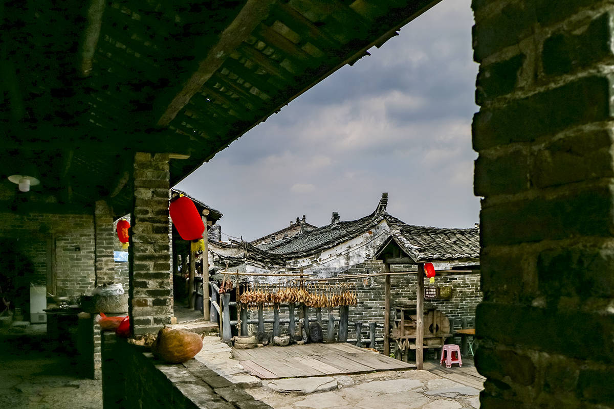 千年瑶寨万峰朝圣百户排瑶世人仰慕