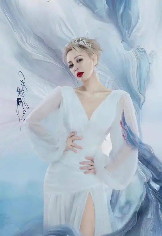 原创能把白裙穿得这么有优势的应该就只有宁静了八字身材真惹眼