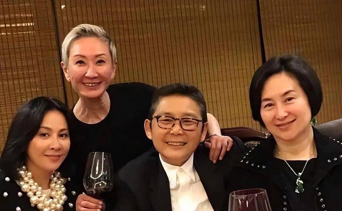 原创何超琼与俞琤过520两人已在一起12年真的是红颜知己吗