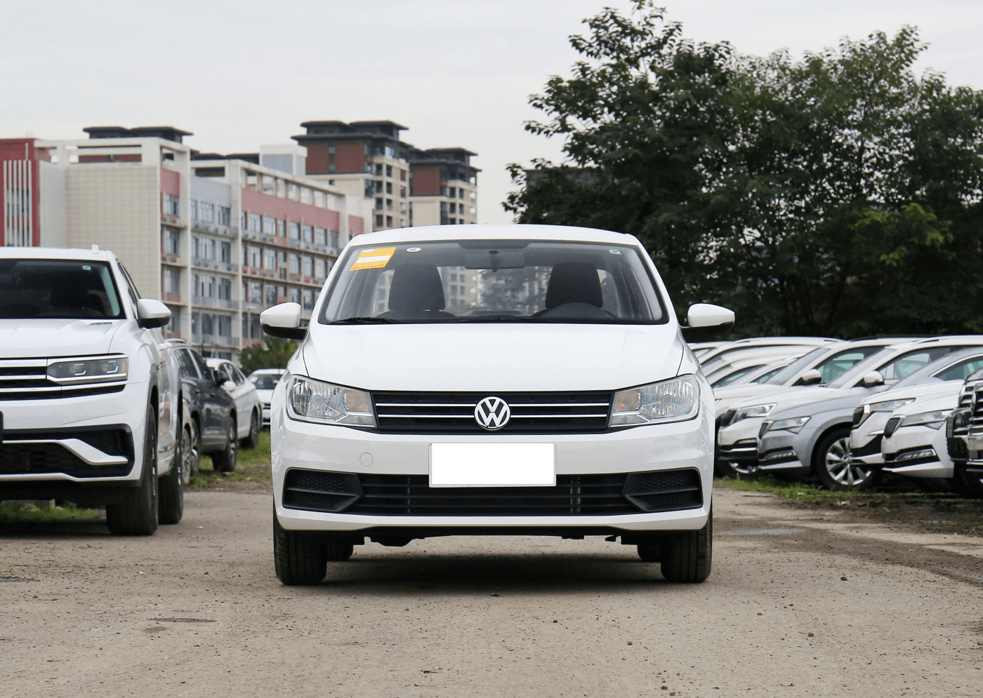 花7万元买辆最低配的大众桑塔纳到底值不值