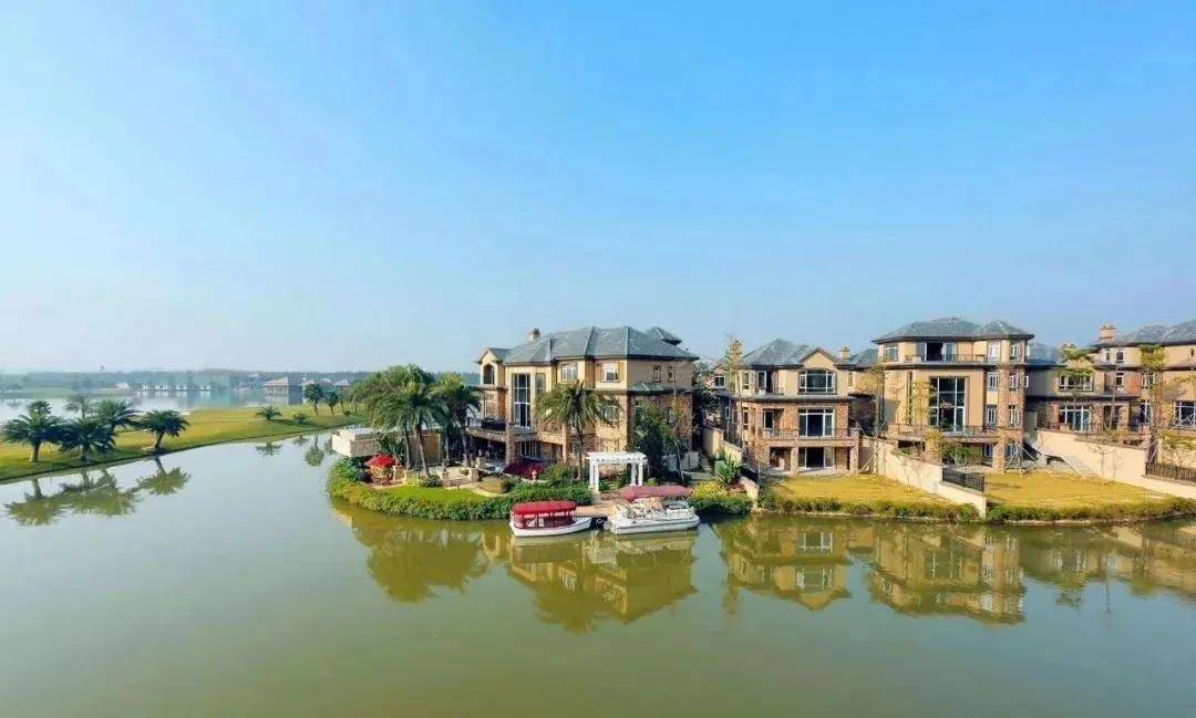 中山迪茵湖小镇欢迎您-进入官网-中山三角迪茵湖小镇售楼处电话_售楼