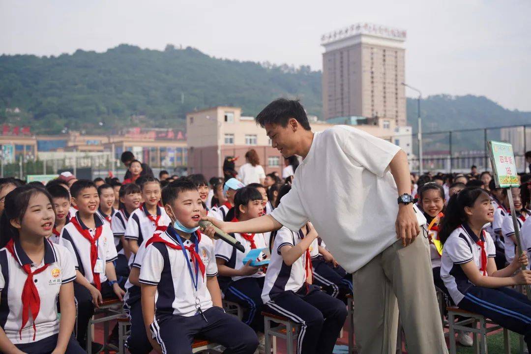 達州耀華育才學校南城校區小學部首屆英語節系列活動