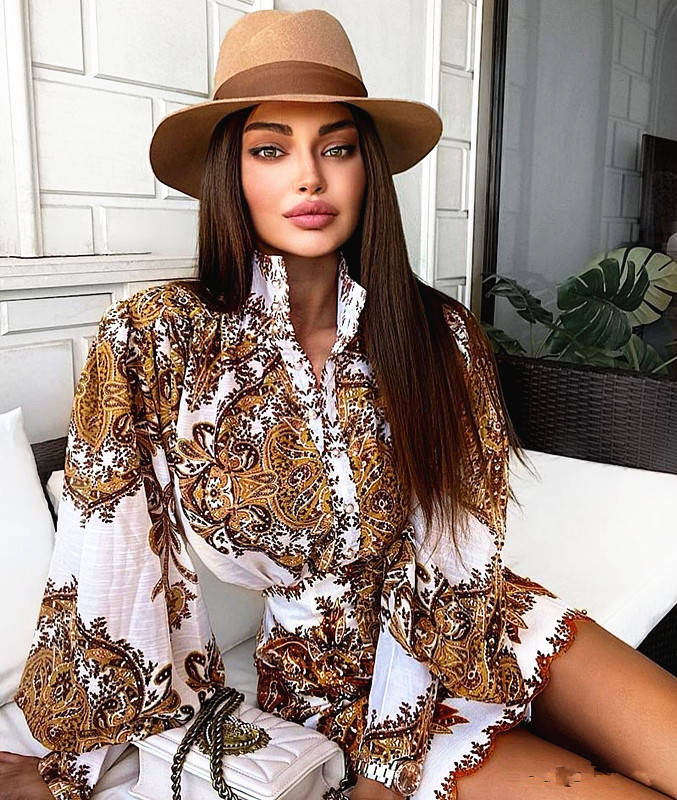 摩洛哥环球小姐身材逆天堪称钻石级美人穿搭带着名媛的味道