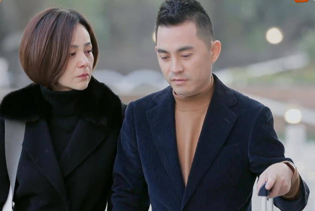 方磊给她的手稿画表白弄哭一片女生,最走心的表白_男人_小伙子_节目