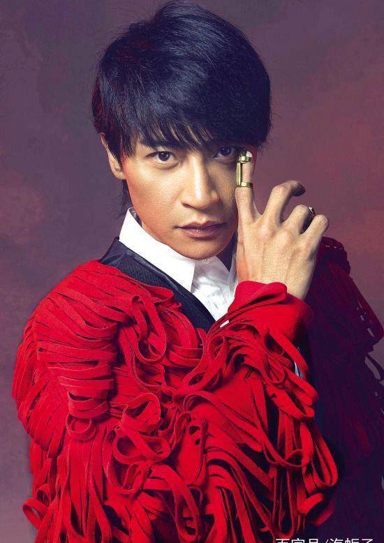 原创陈志朋咬定的是什么异服癖还是做艺人的气节