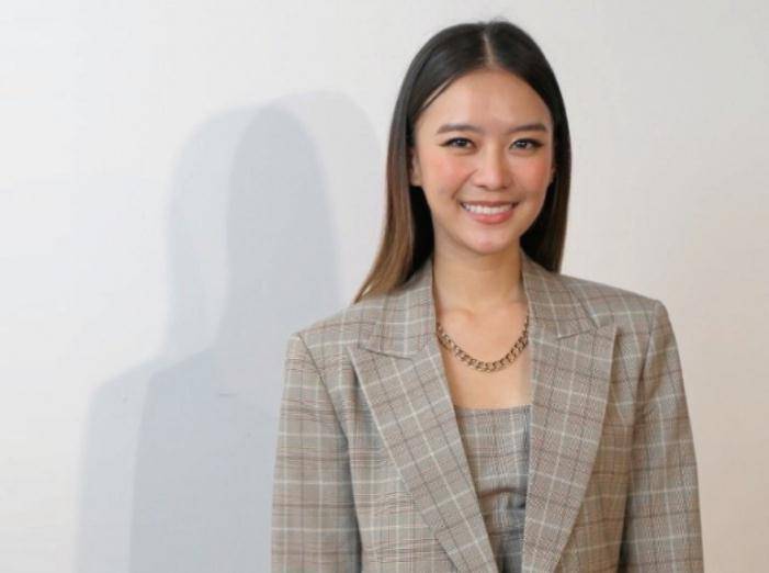 泰星praewa发言:不是因为要与前男友复合,才与hanongh分手的_小烟