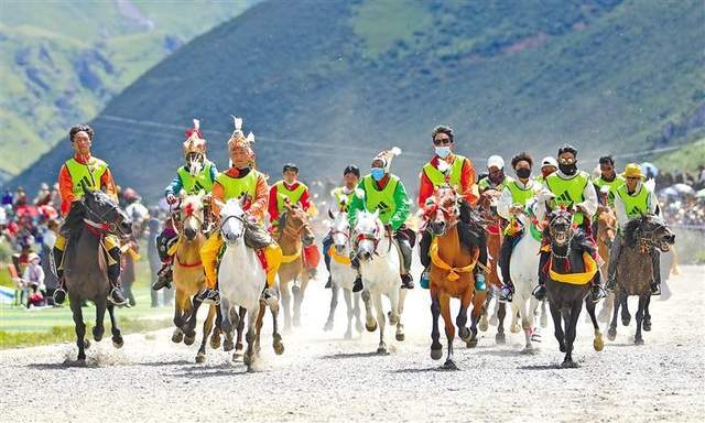 嘉黎县产业兴环境美乡村振兴跑出加速度