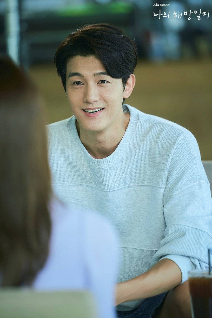 李己雨在《出走日记》中饰演和大姐有感情线的「曹泰勋」,是美贞的