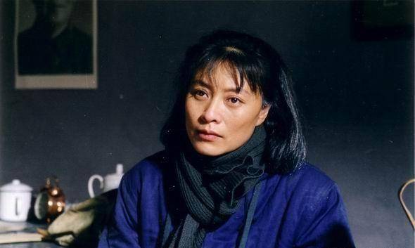 "靳东的上位之路,其中五个女人不得不提,他为何能红_李佳_江珊_电视剧