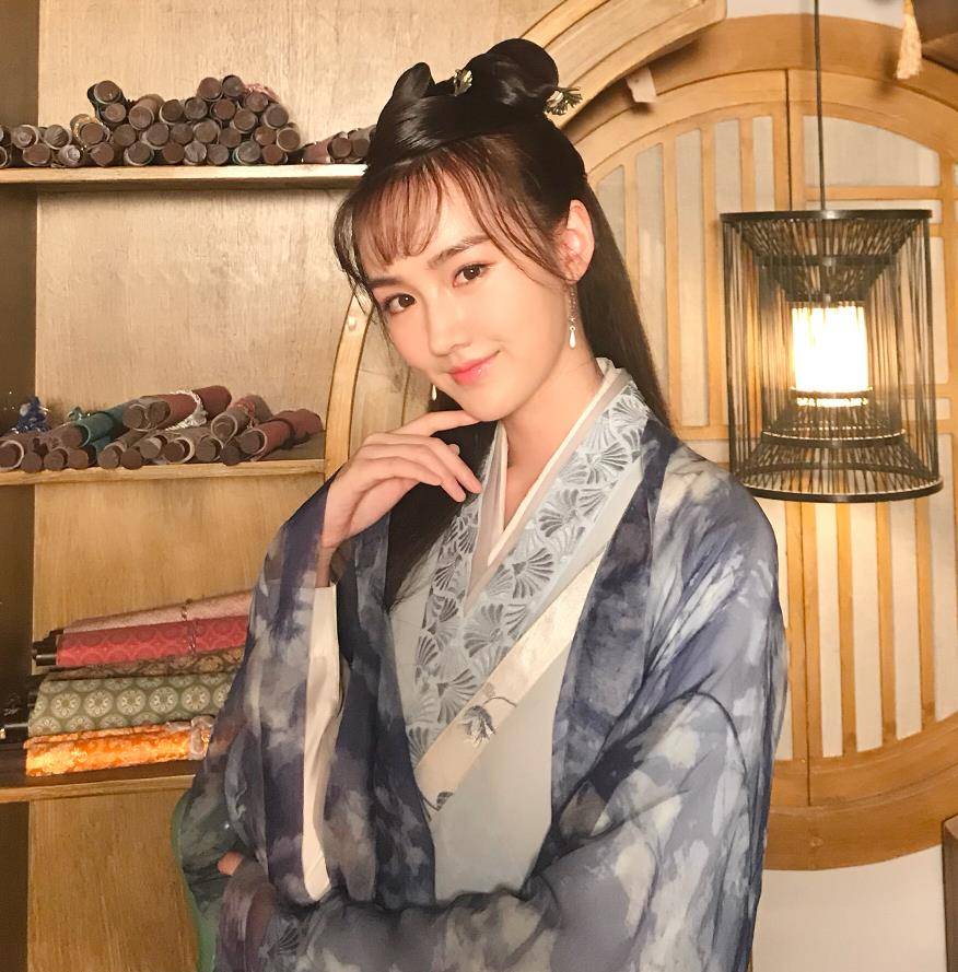 还合作过王一博的她,在《骊歌行》饰演孙灵薇_于正_黄馨瑶_剧中