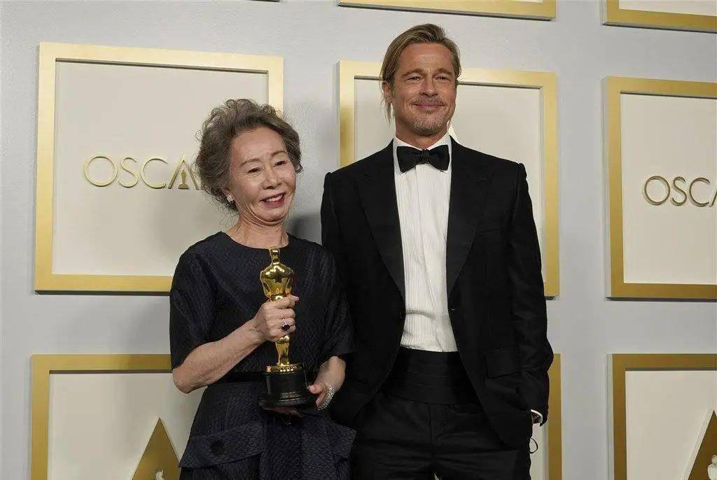 年"佣人"婚姻,她因"分手女"身份被封后出圈奥斯卡_尹汝贞_赵英男_孩子