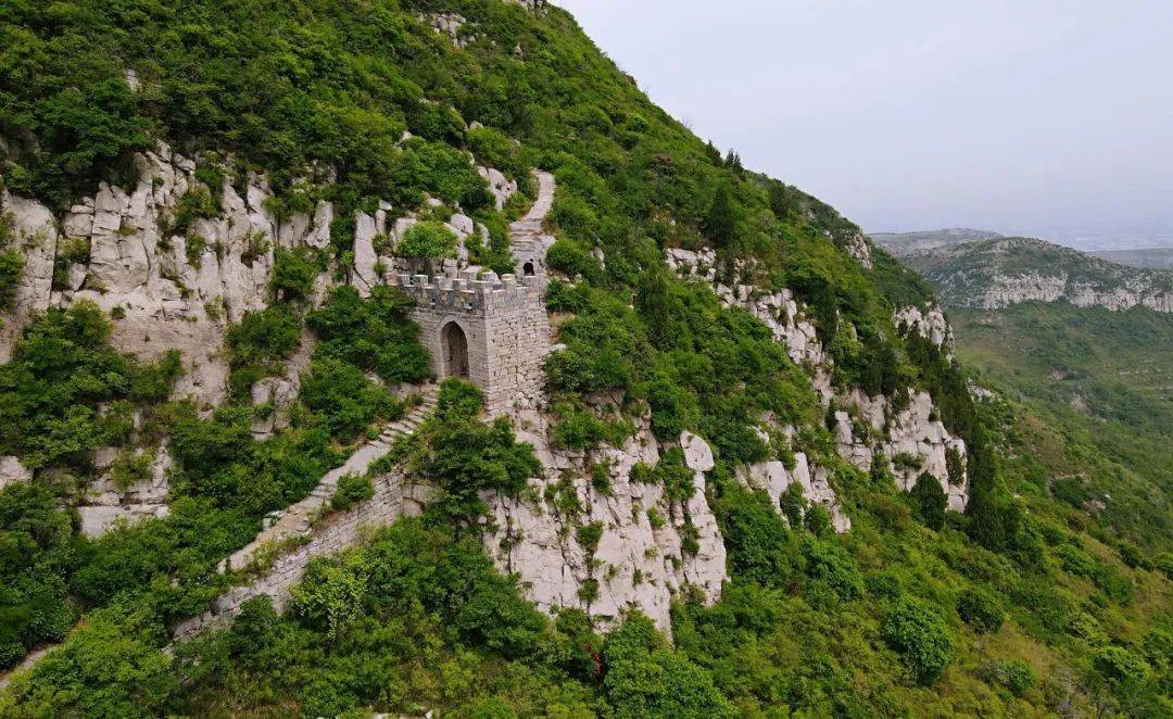 无门票，盘山自驾+休闲登山完美安排，济南小岱岳值得一去