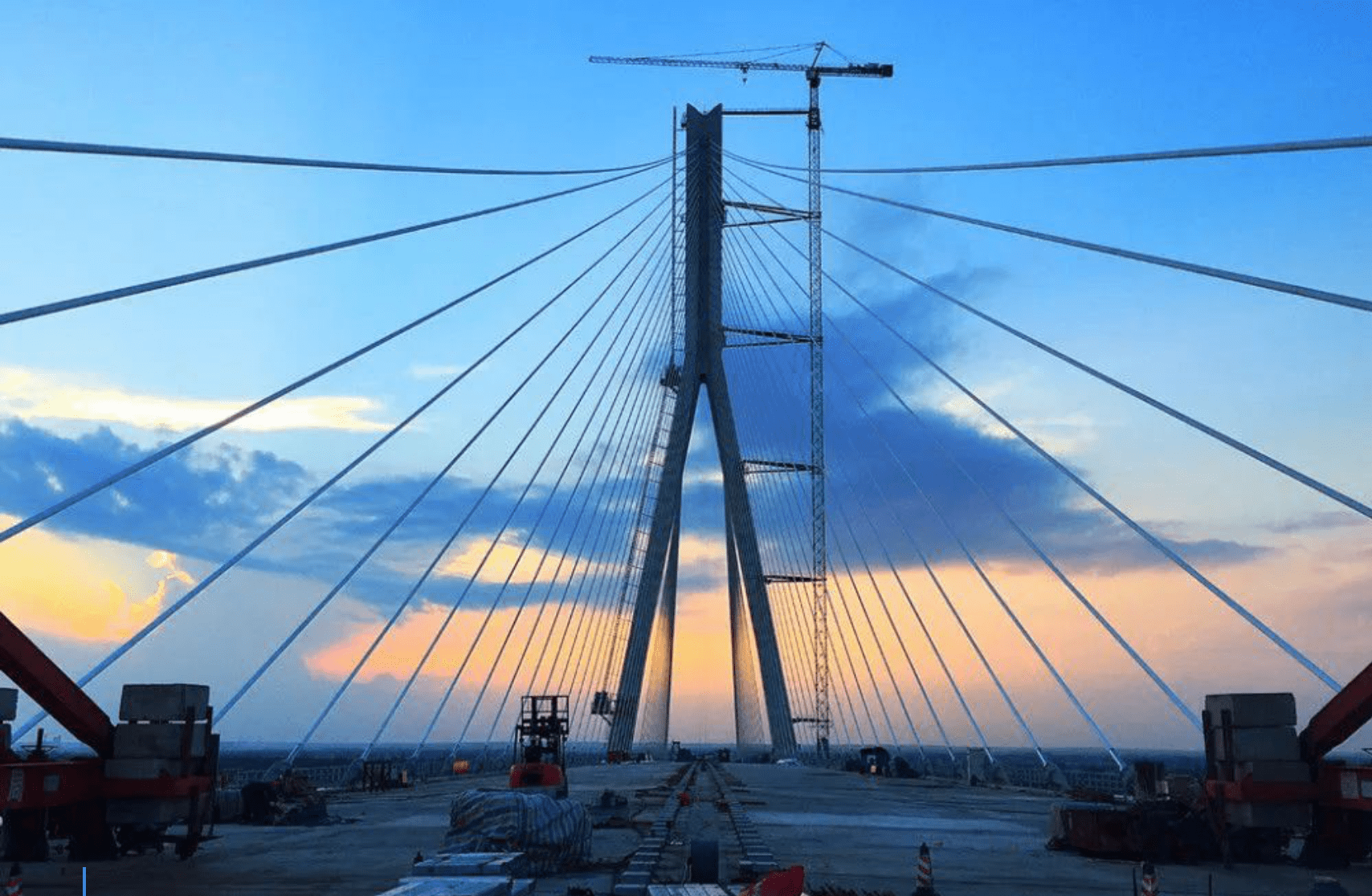 莱茵电梯助力打造湾区新地标_大桥_滨海_池州