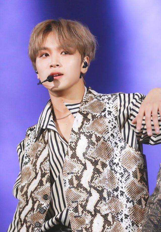 吴世勋郑秀晶从青涩到成熟(开始绽放的明星组合)_hyeri_girls_感觉