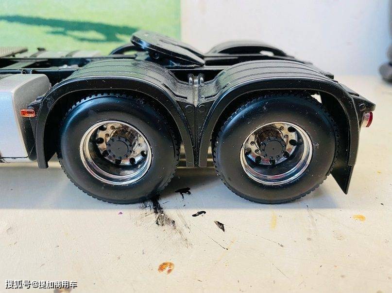 解放j6p卡车模型评测,通过对比真车,带您看它到底好在哪里